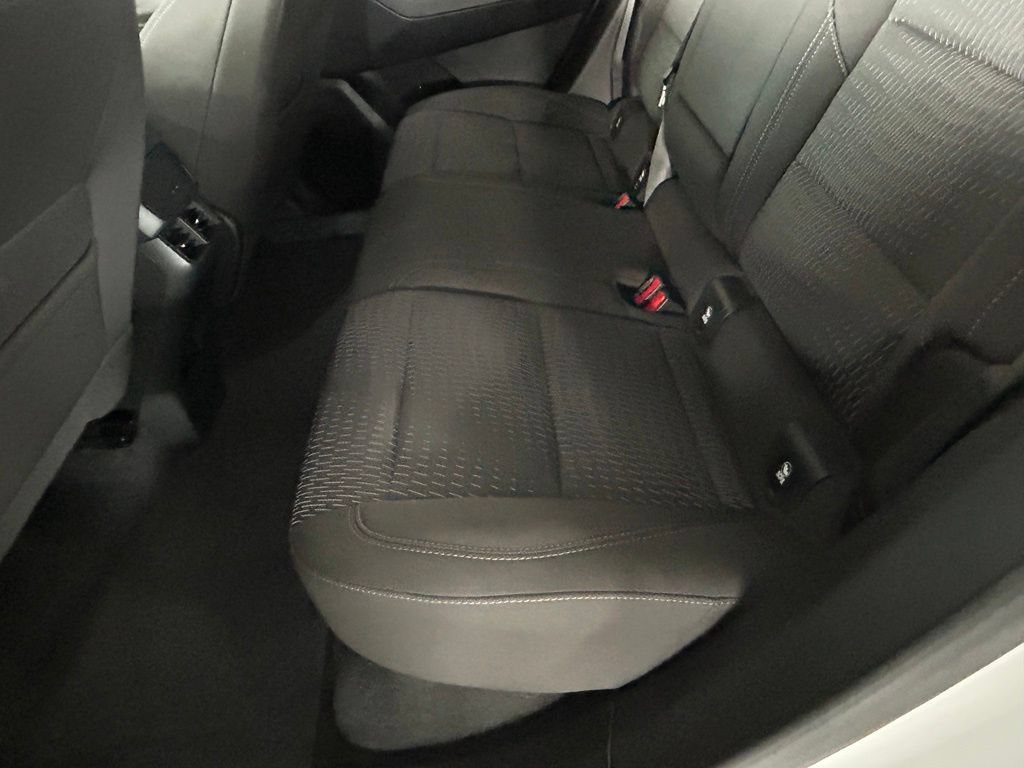 Used 2025 Chevrolet Equinox LT FWD image 43