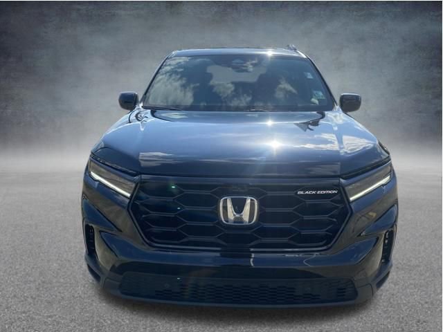 Used 2025 Honda Pilot Black Edition image 9