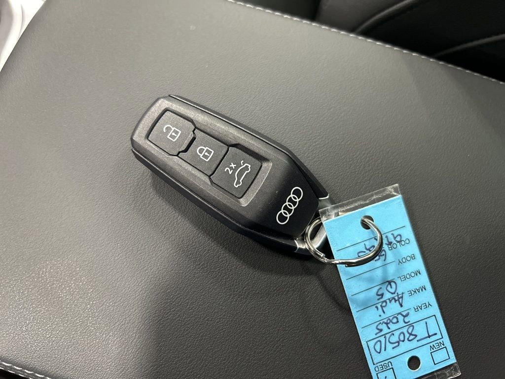 Used 2025 Audi Q5 Premium Plus AWD/4WD image 22