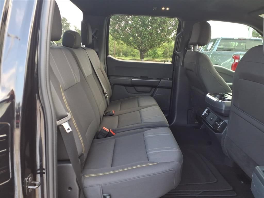 Used 2025 Ford F150 STX w/ Equipment Group 200A RWD image 15