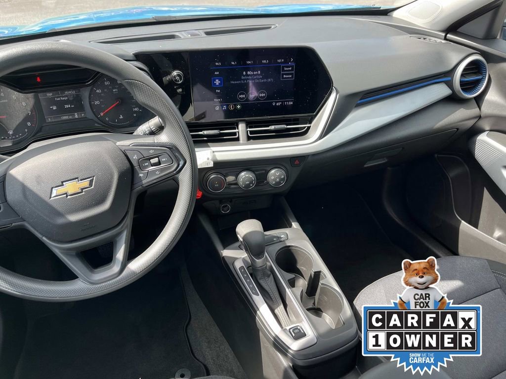 Used 2025 Chevrolet Trax LS image 12