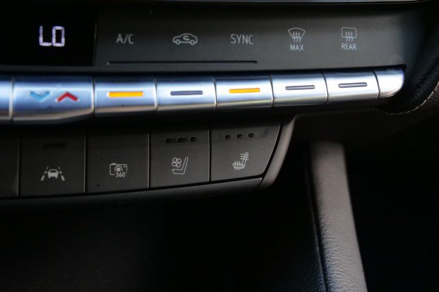 Used 2022 Cadillac CT5 V Blackwing w/ Carbon Fiber Package 2 RWD image 16