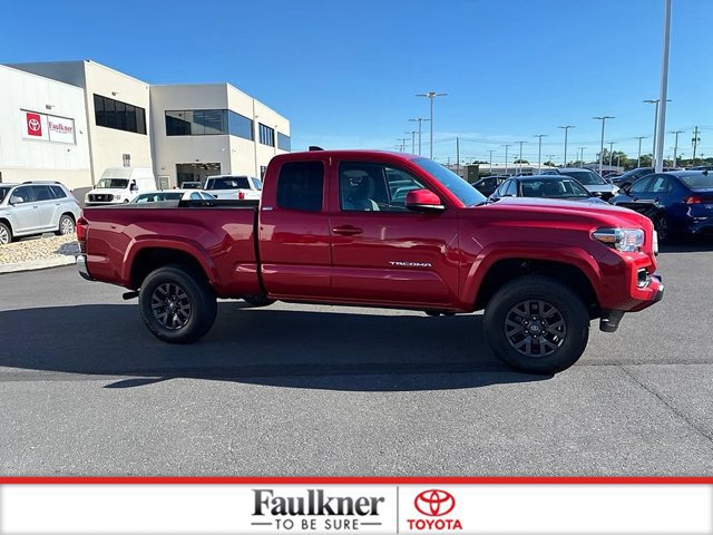 Certified 2023 Toyota Tacoma SR5 AWD/4WD image 6
