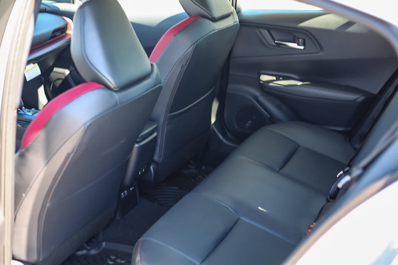 New 2027 Toyota Prius Plug-In Hybrid w/ Limited Premium Package FWD image 20