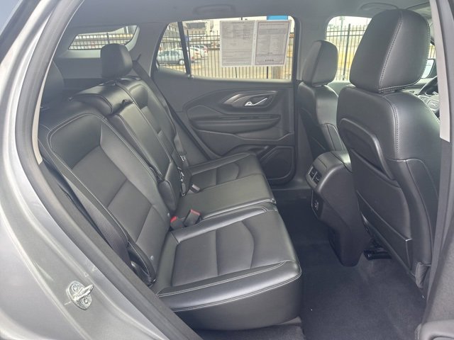 Used 2024 GMC Terrain SLT image 21