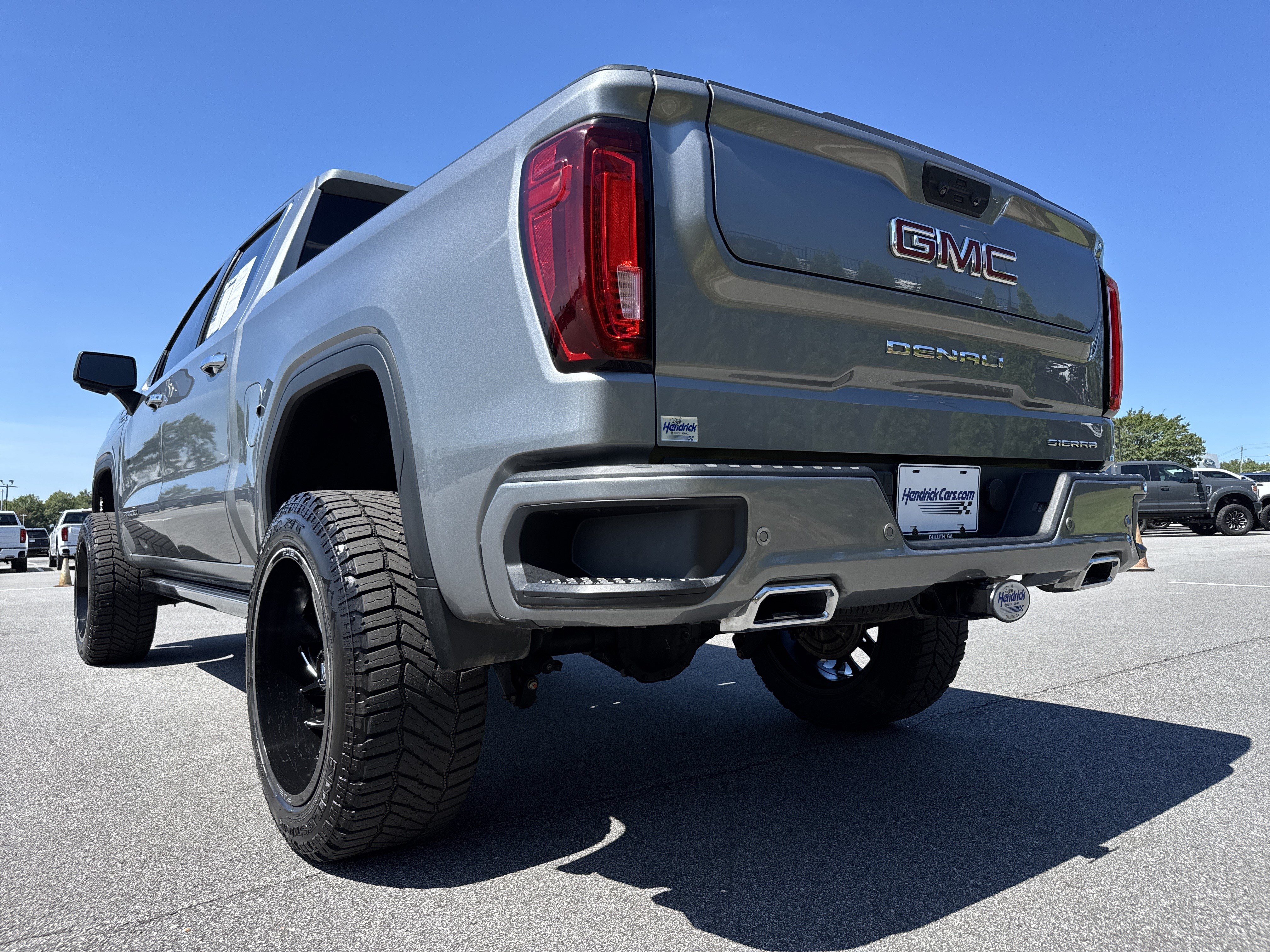 Used 2023 GMC Sierra 1500 Denali AWD/4WD image 8
