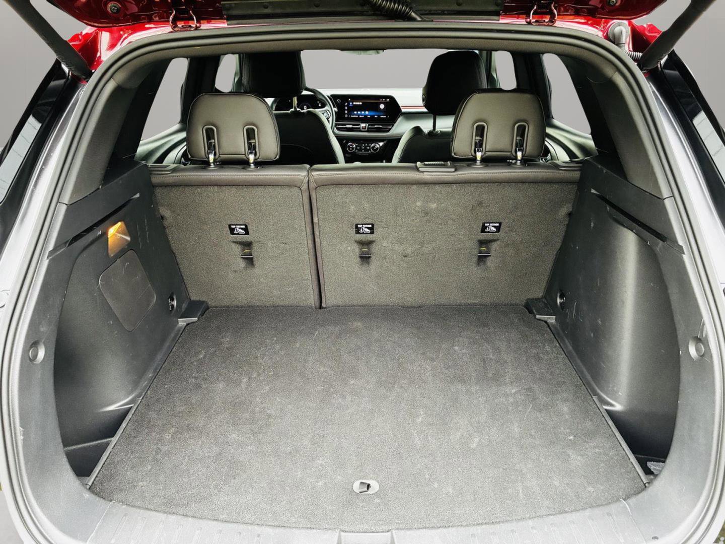 Used 2024 Chevrolet TrailBlazer RS w/ Convenience Package image 45