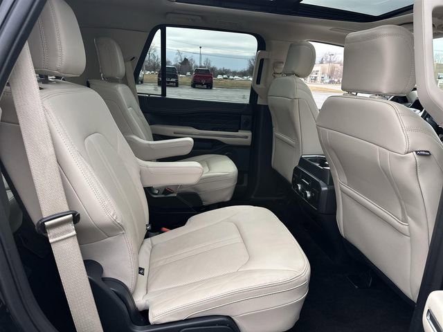 Used 2023 Ford Expedition Platinum AWD/4WD image 28