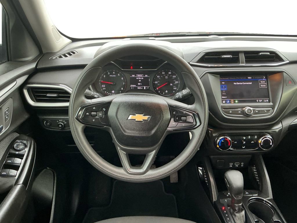 Used 2023 Chevrolet TrailBlazer LS image 18