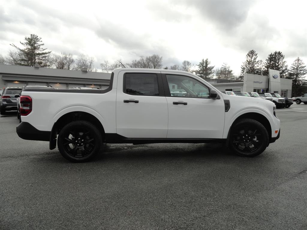 New 2025 Ford Maverick XLT w/ XLT Luxury Package AWD/4WD image 4