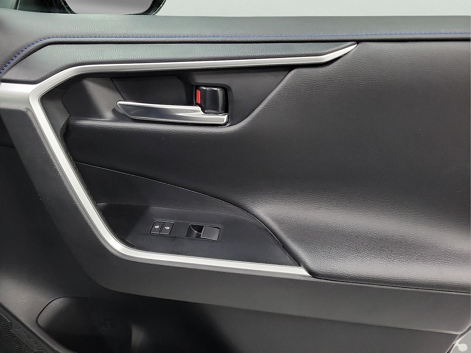 Certified 2021 Toyota RAV4 XSE AWD/4WD image 15
