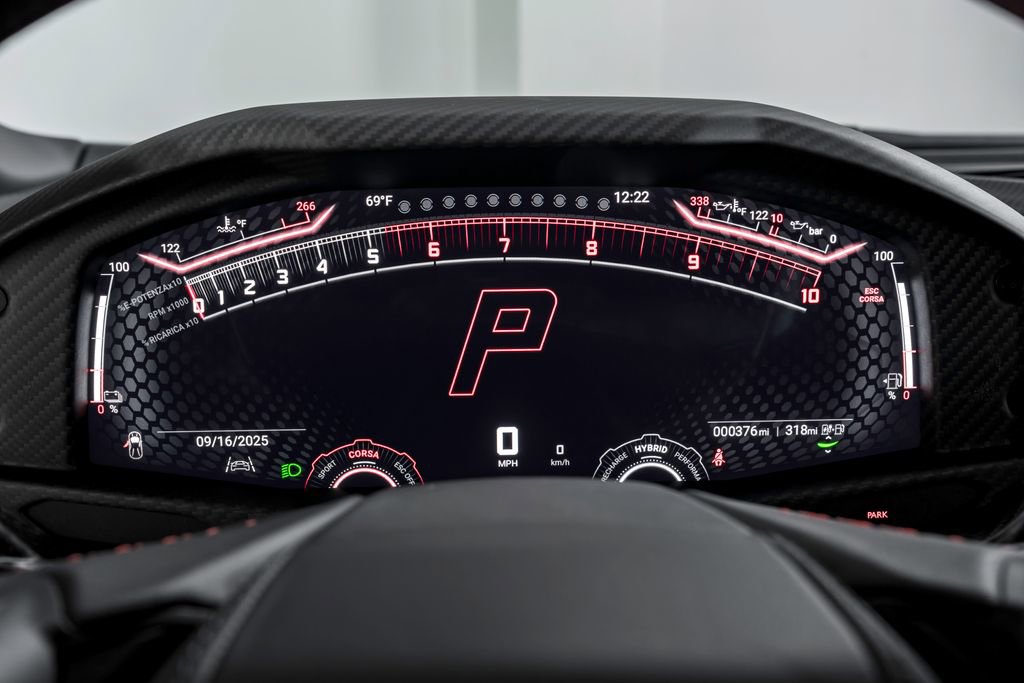 Used 2024 Lamborghini Revuelto image 17