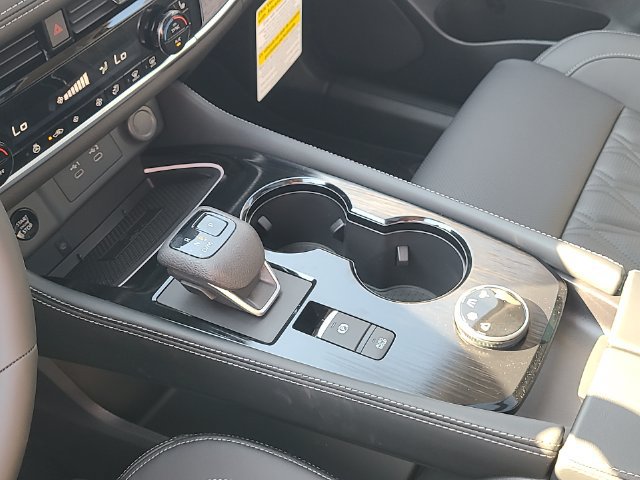 New 2026 Nissan Rogue Platinum AWD/4WD image 22