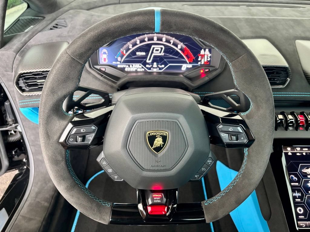 Used 2024 Lamborghini Huracan Tecnica RWD image 13
