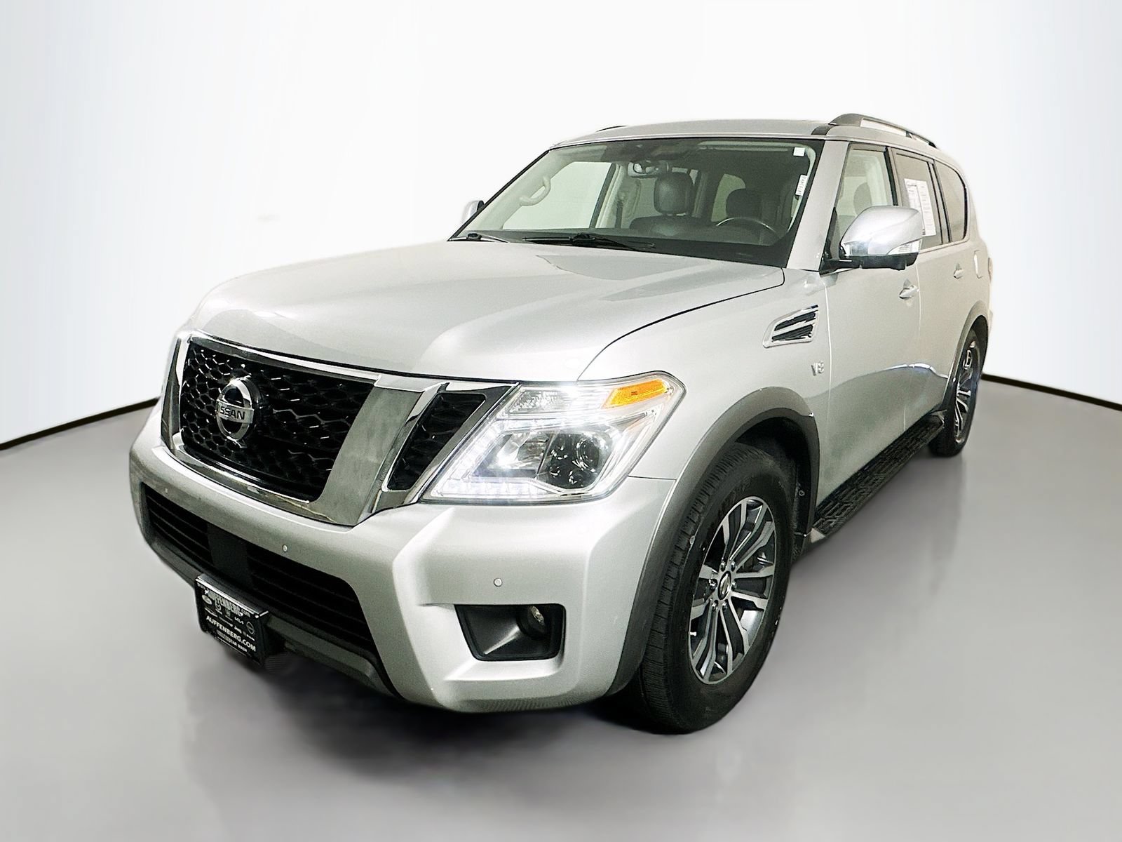 Used 2019 Nissan Armada SL w/ Premium Package AWD/4WD image 3