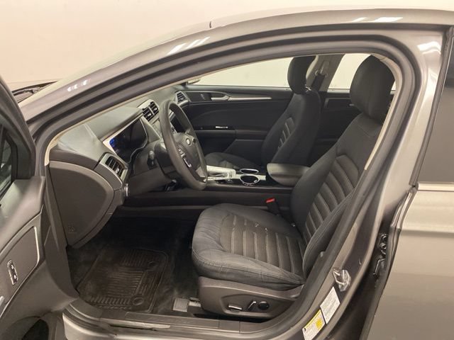 Used 2013 Ford Fusion SE FWD image 8
