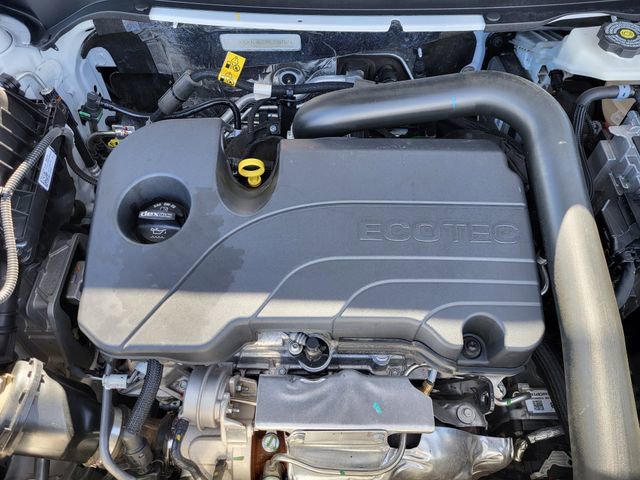 Used 2024 GMC Terrain SLT image 19