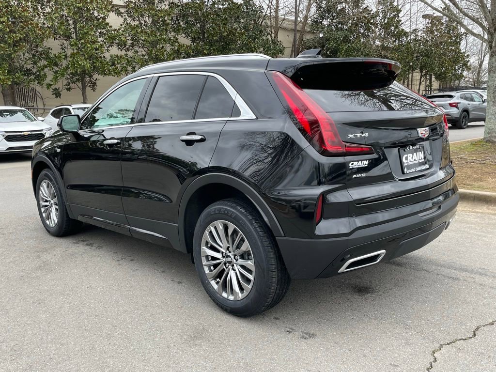 Used 2024 Cadillac XT4 Premium Luxury image 5