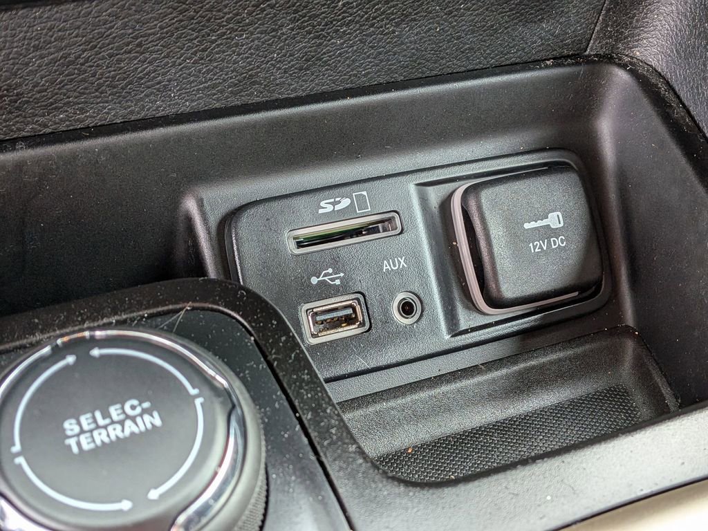 Used 2017 Jeep Cherokee Sport image 23