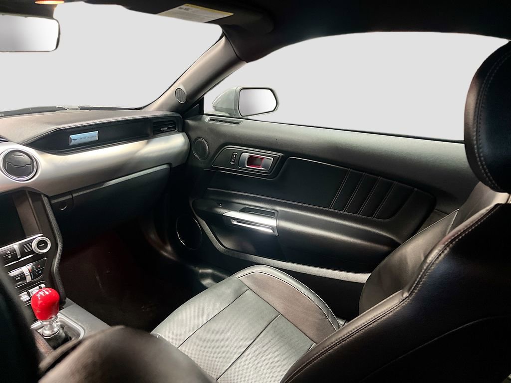 Used 2022 Ford Mustang GT Premium image 21