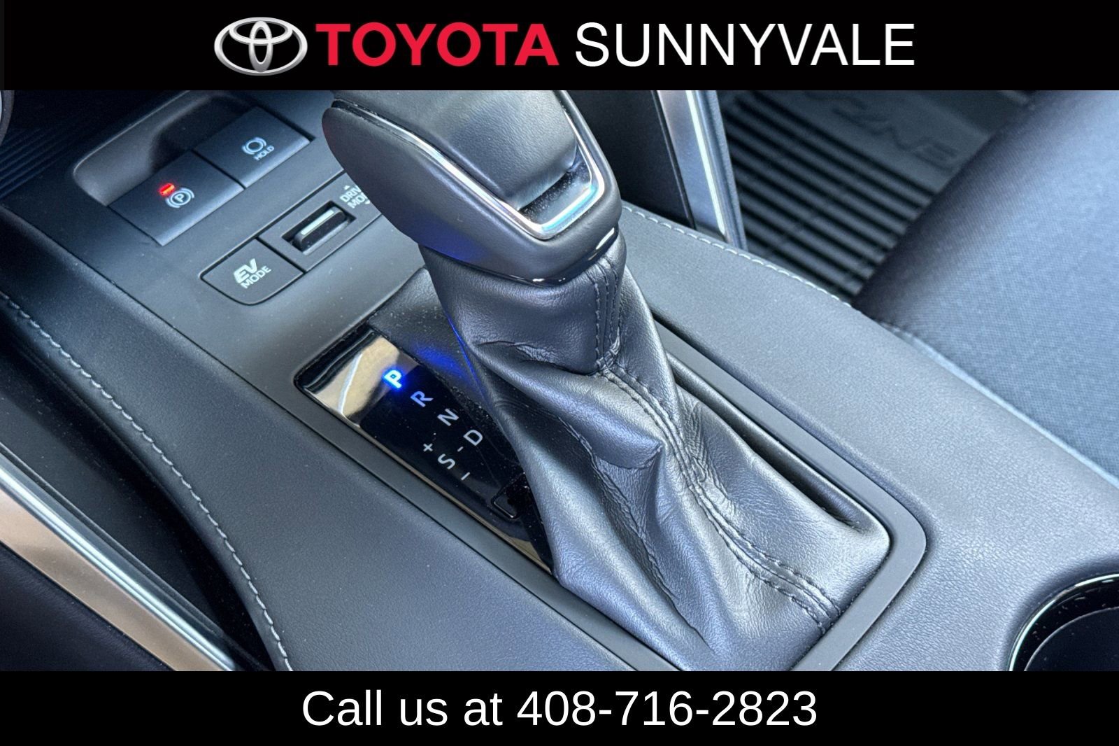 Used 2023 Toyota Venza LE AWD/4WD image 26