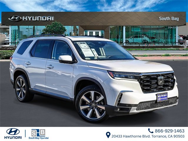 Used 2023 Honda Pilot Elite image 1