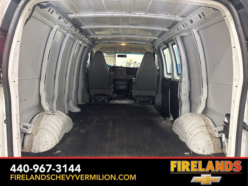 Certified 2021 GMC Savana 2500 w/ Driver Convenience Package image 4