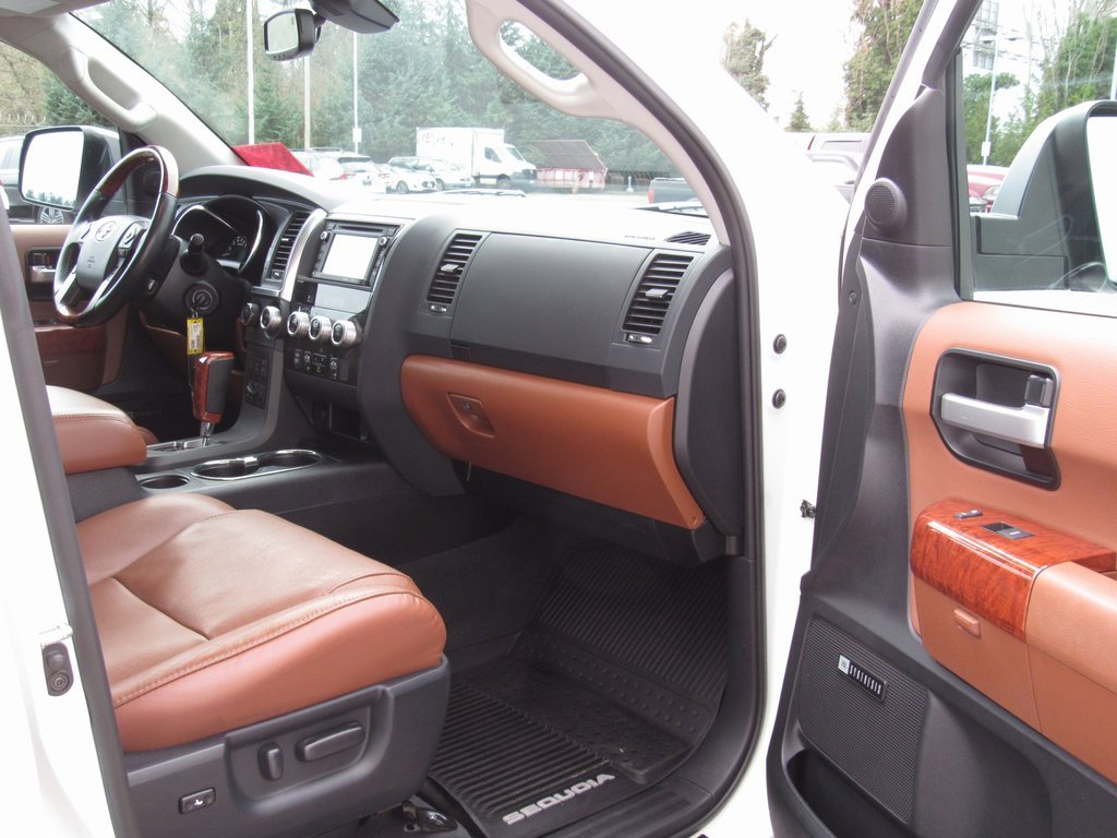 Used 2019 Toyota Sequoia Platinum image 19