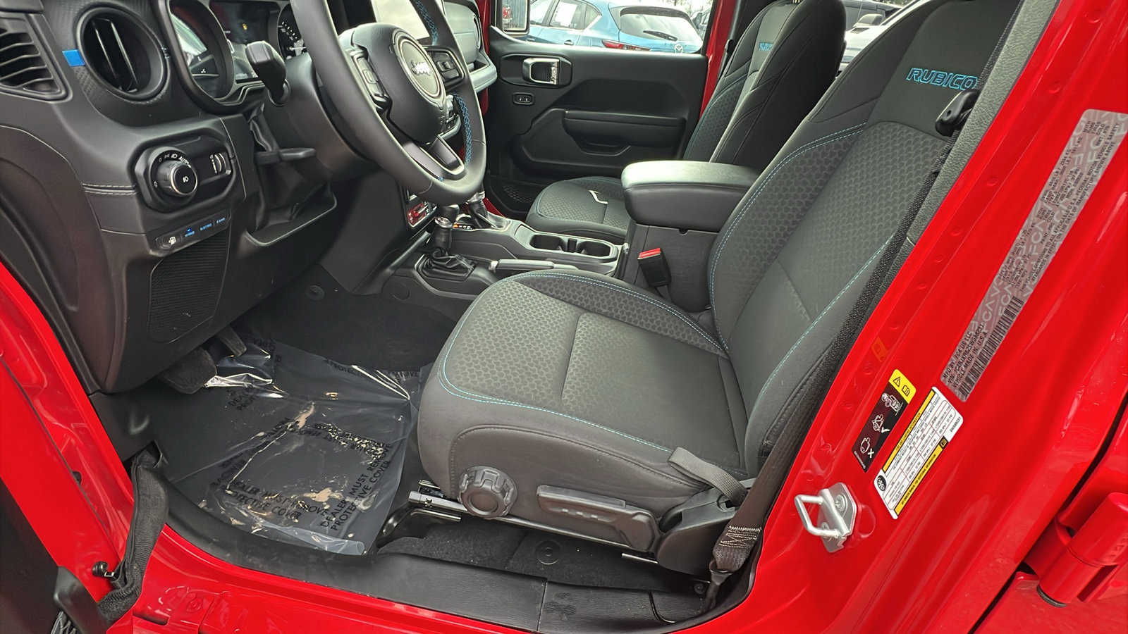 Used 2025 Jeep Wrangler Unlimited Rubicon 4xe image 15