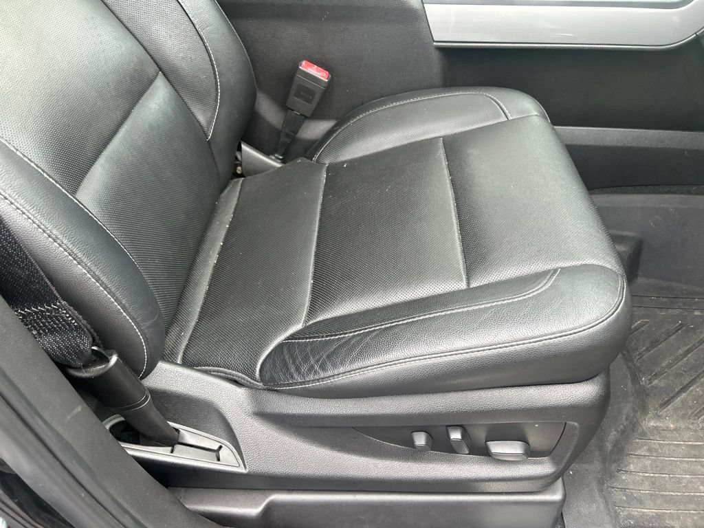 Used 2018 Chevrolet Silverado 1500 LTZ Z71 w/ LTZ Plus Package AWD/4WD image 43