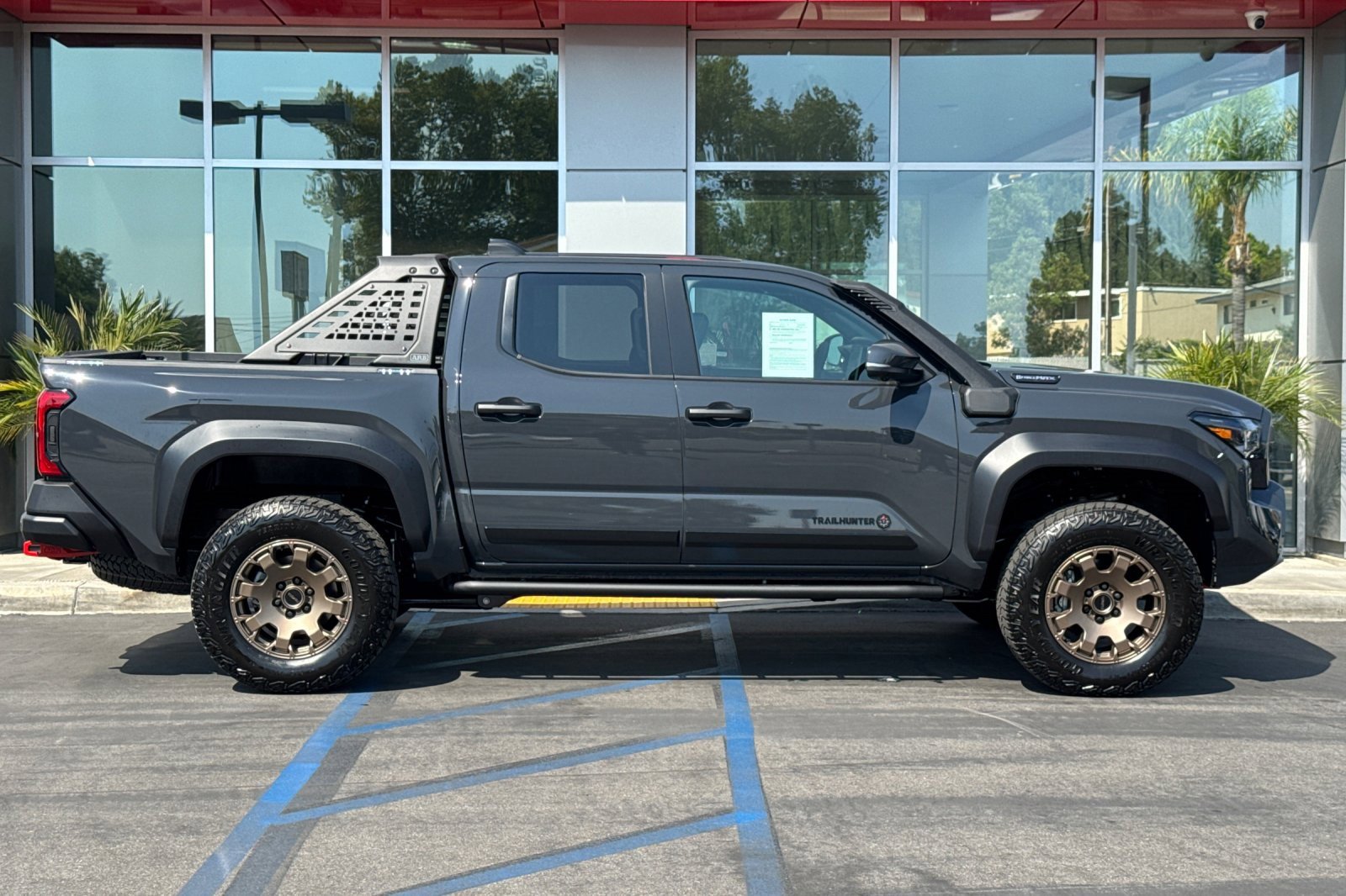Certified 2025 Toyota Tacoma Trailhunter image 4