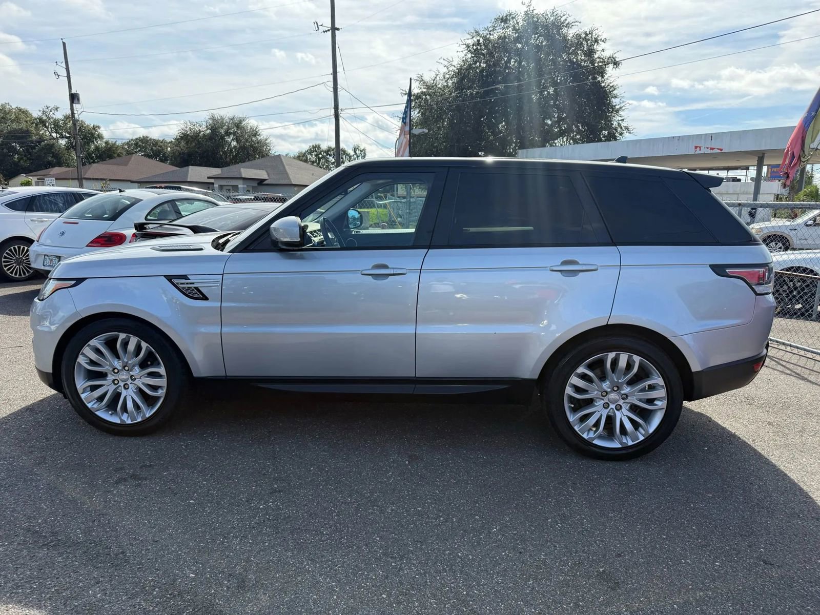 Used 2016 Land Rover Range Rover Sport HSE AWD/4WD image 8