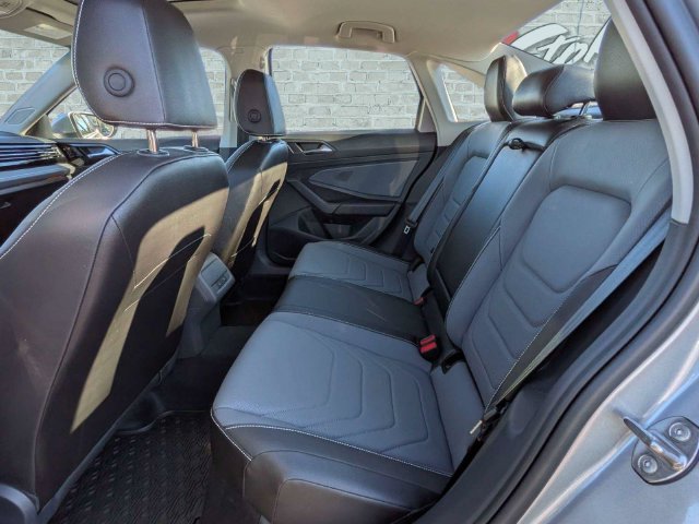 Certified 2025 Volkswagen Jetta SEL FWD image 13