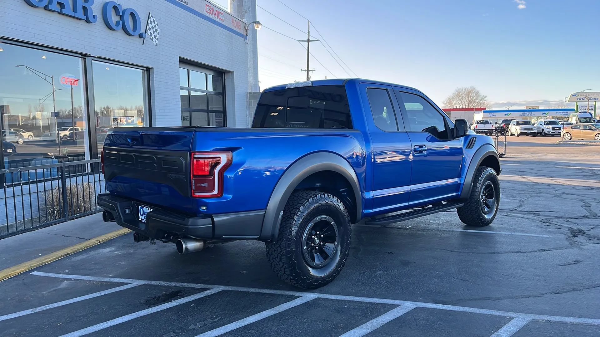 Used 2017 Ford F150 Raptor w/ Equipment Group 802A Luxury AWD/4WD image 3