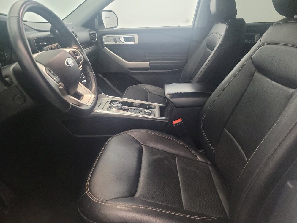 Used 2021 Ford Explorer Limited w/ Equipment Group 301A image 17