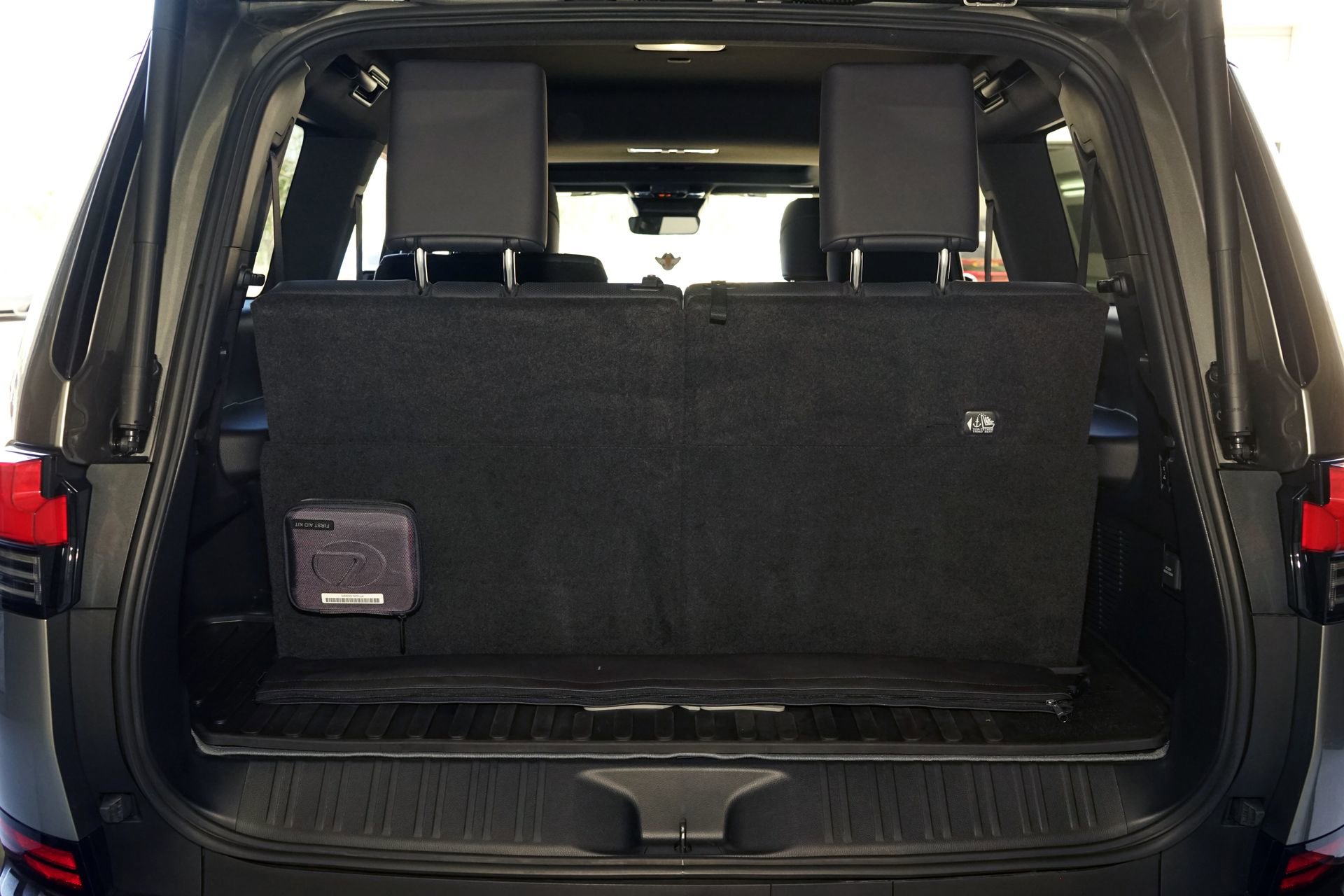 Used 2024 Lexus GX 550 w/ Accessory Package (Z1) image 30