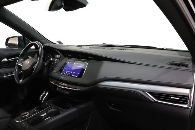 Used 2023 Cadillac XT4 Premium Luxury w/ Driver Assist Package AWD/4WD image 17