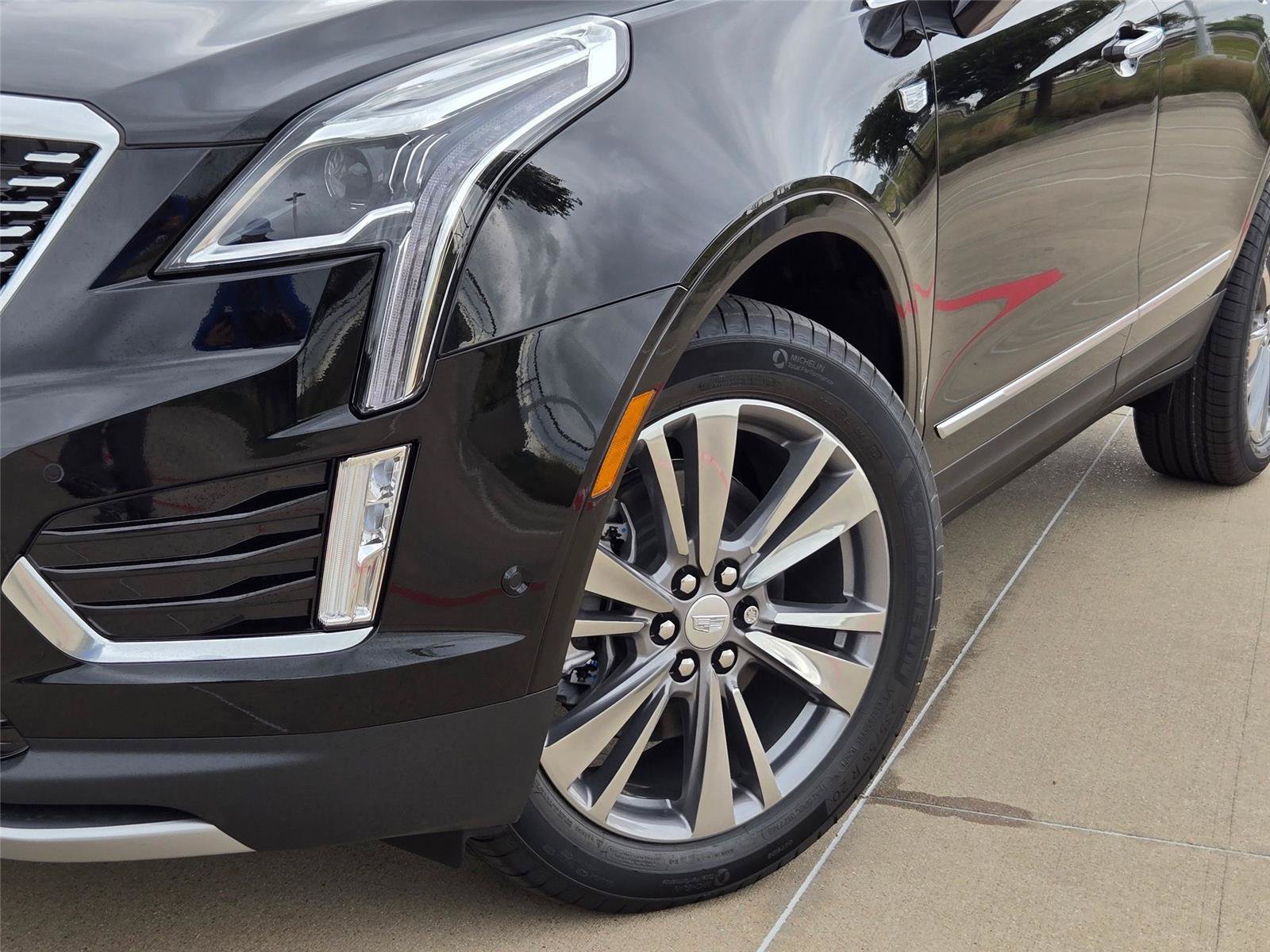 New 2026 Cadillac XT5 Premium Luxury w/ Driver Assist Package AWD/4WD image 7