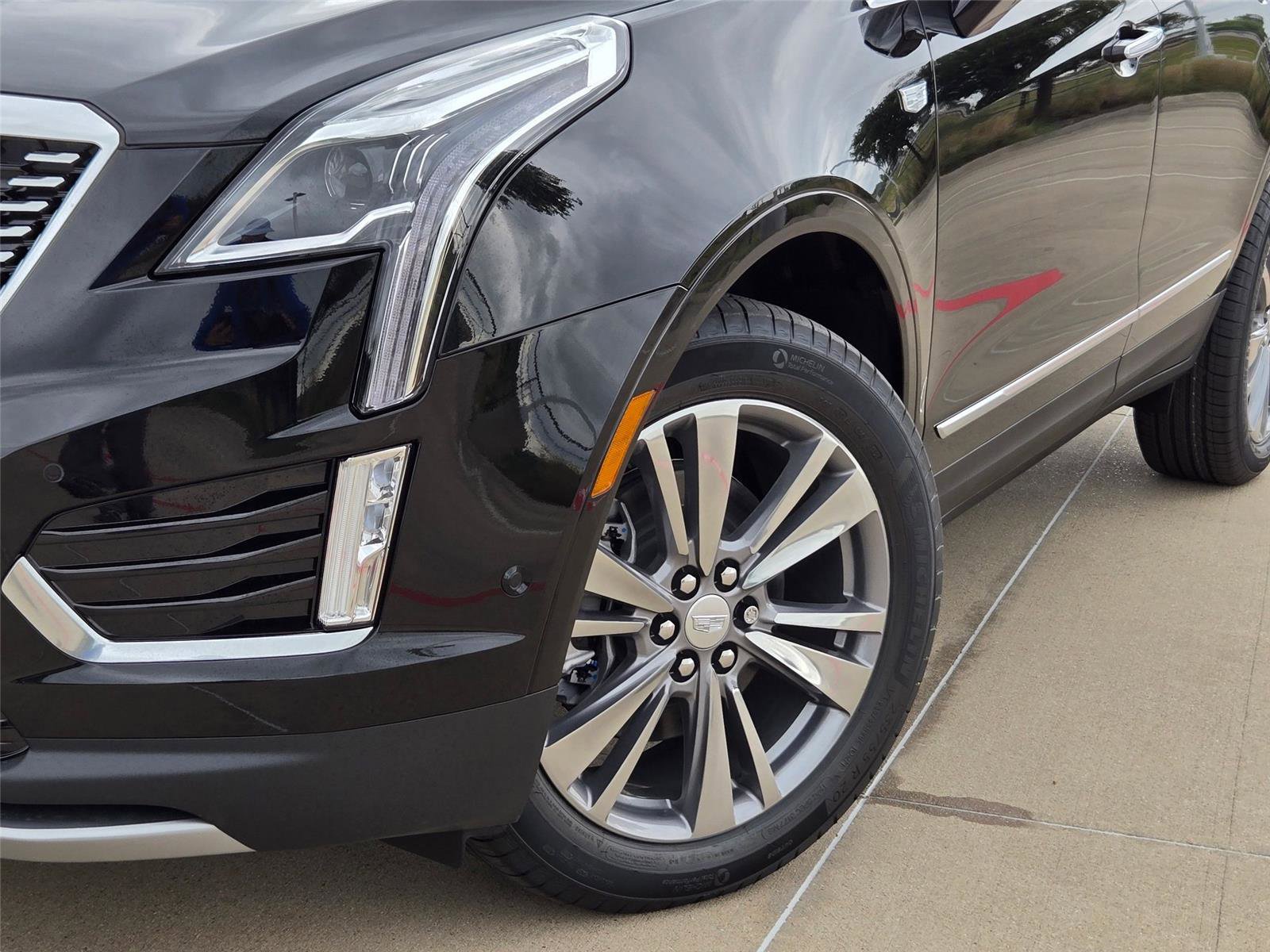 New 2026 Cadillac XT5 Premium Luxury w/ Driver Assist Package AWD/4WD image 7
