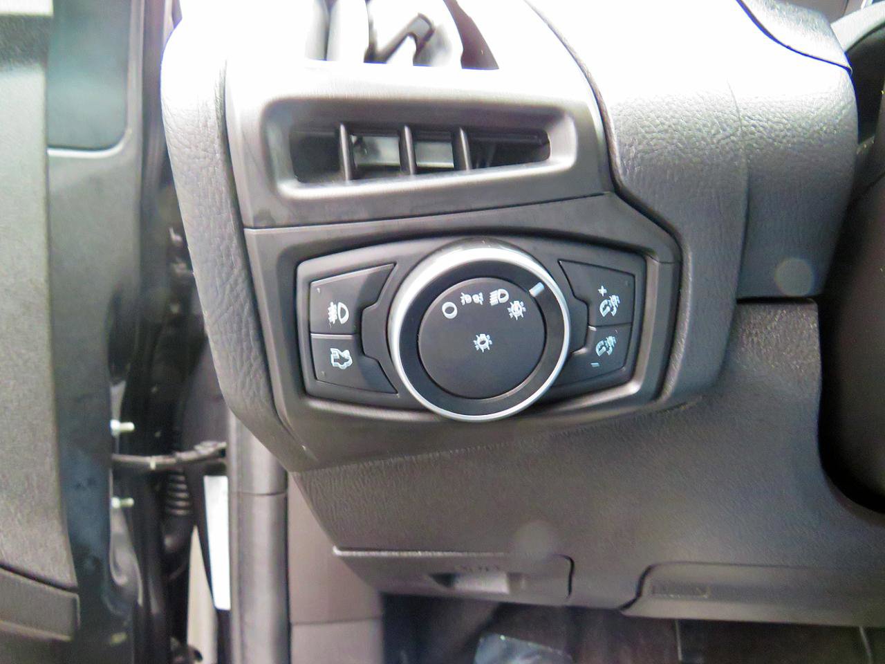 Used 2018 Ford Focus ST w/ Equipment Group 402A image 31