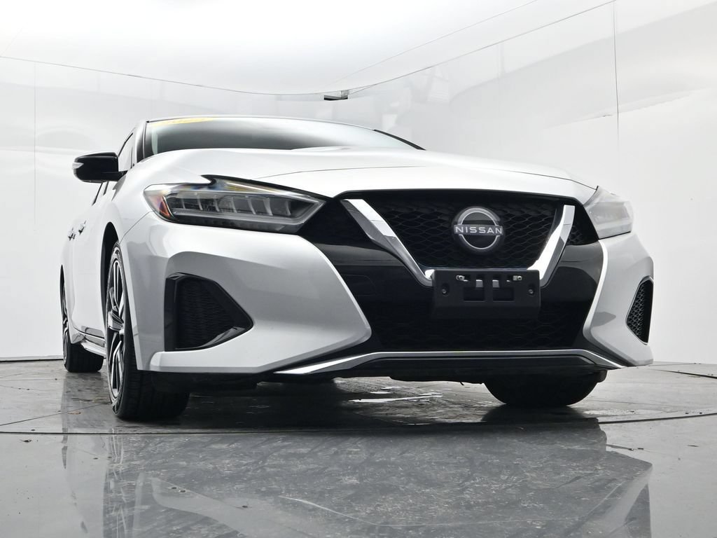 Used 2023 Nissan Maxima SV w/ Floor Mat Group FWD image 44