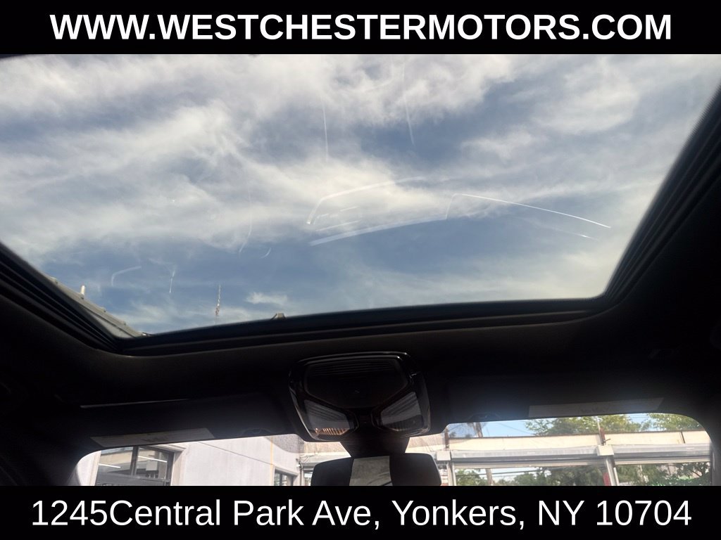 Used 2022 BMW 330i xDrive Sedan w/ Driving Assistance Package AWD/4WD image 23