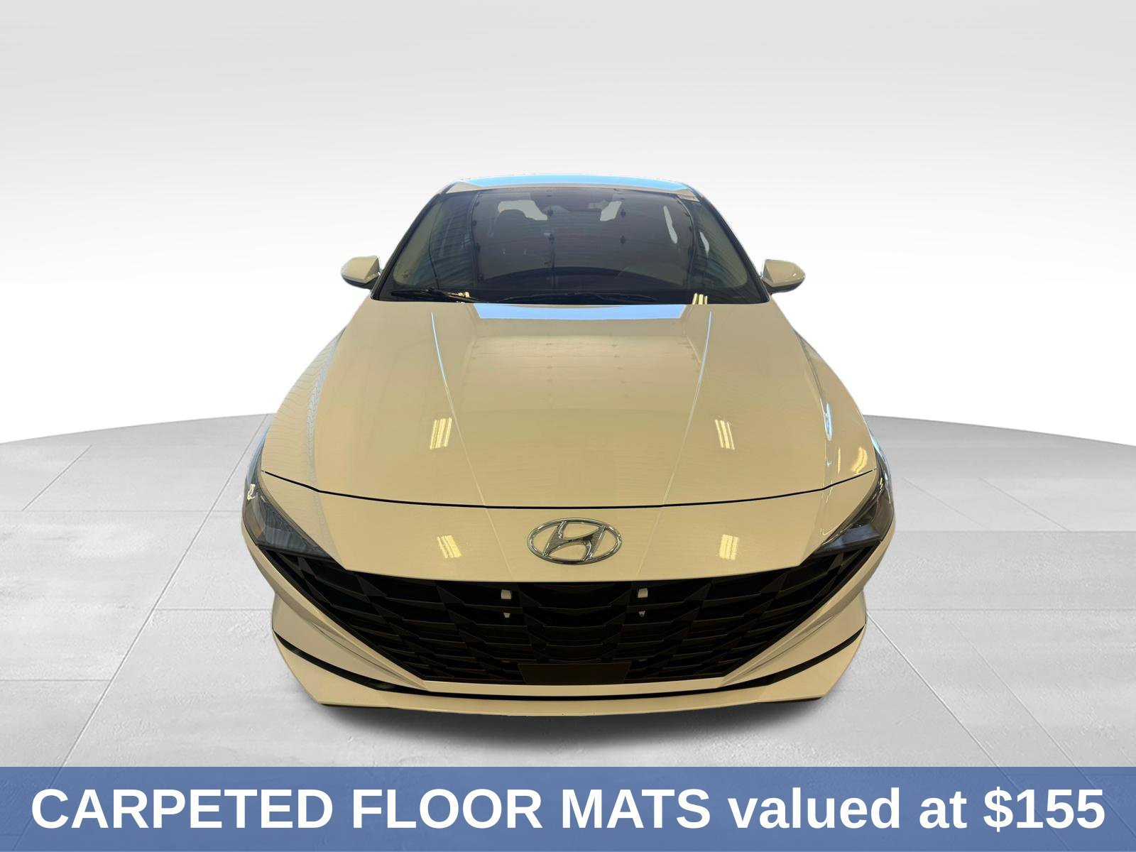 Used 2021 Hyundai Elantra SEL w/ Convenience Package FWD image 4