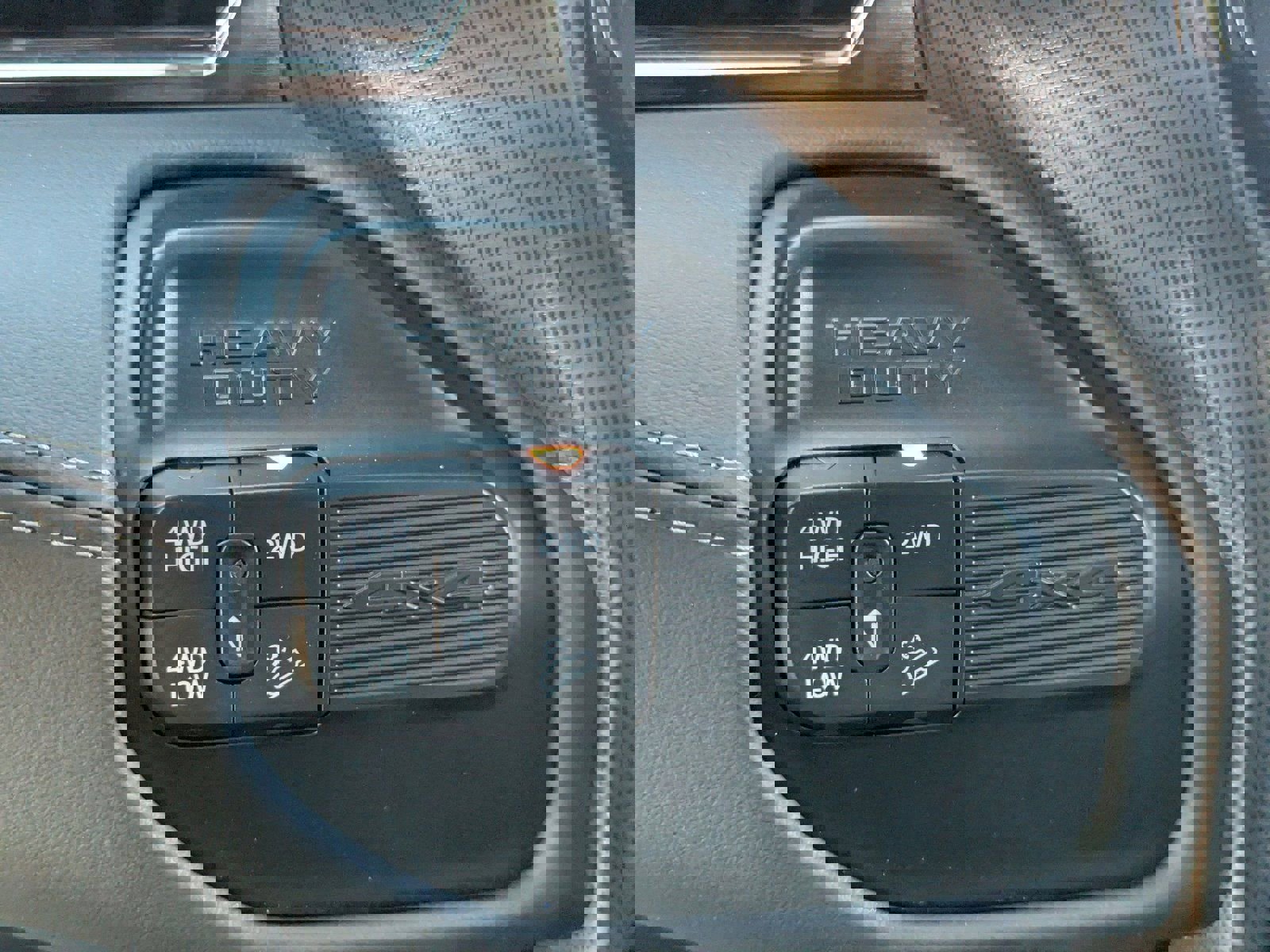 Used 2024 RAM 2500 Limited image 31