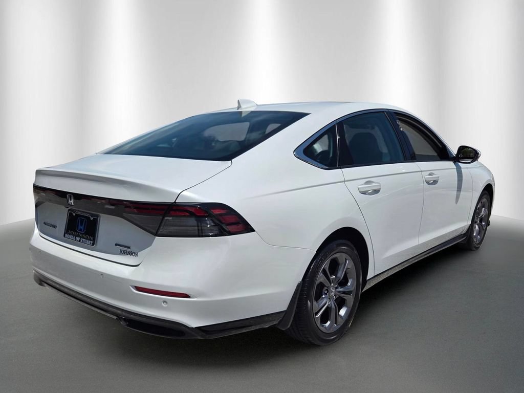 Certified 2024 Honda Accord EX-L image 3