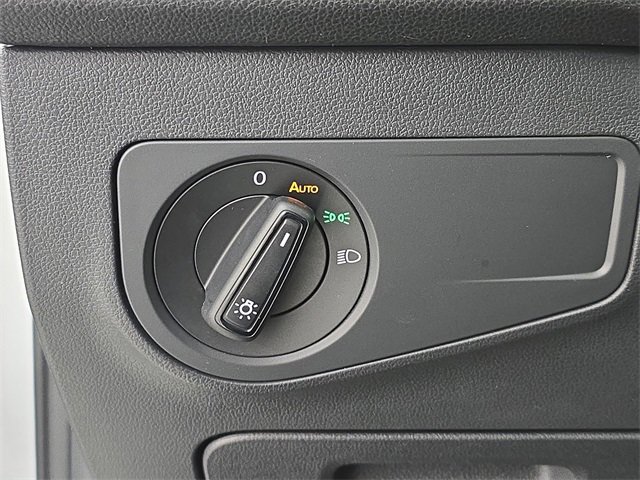 Certified 2022 Volkswagen Tiguan S image 25