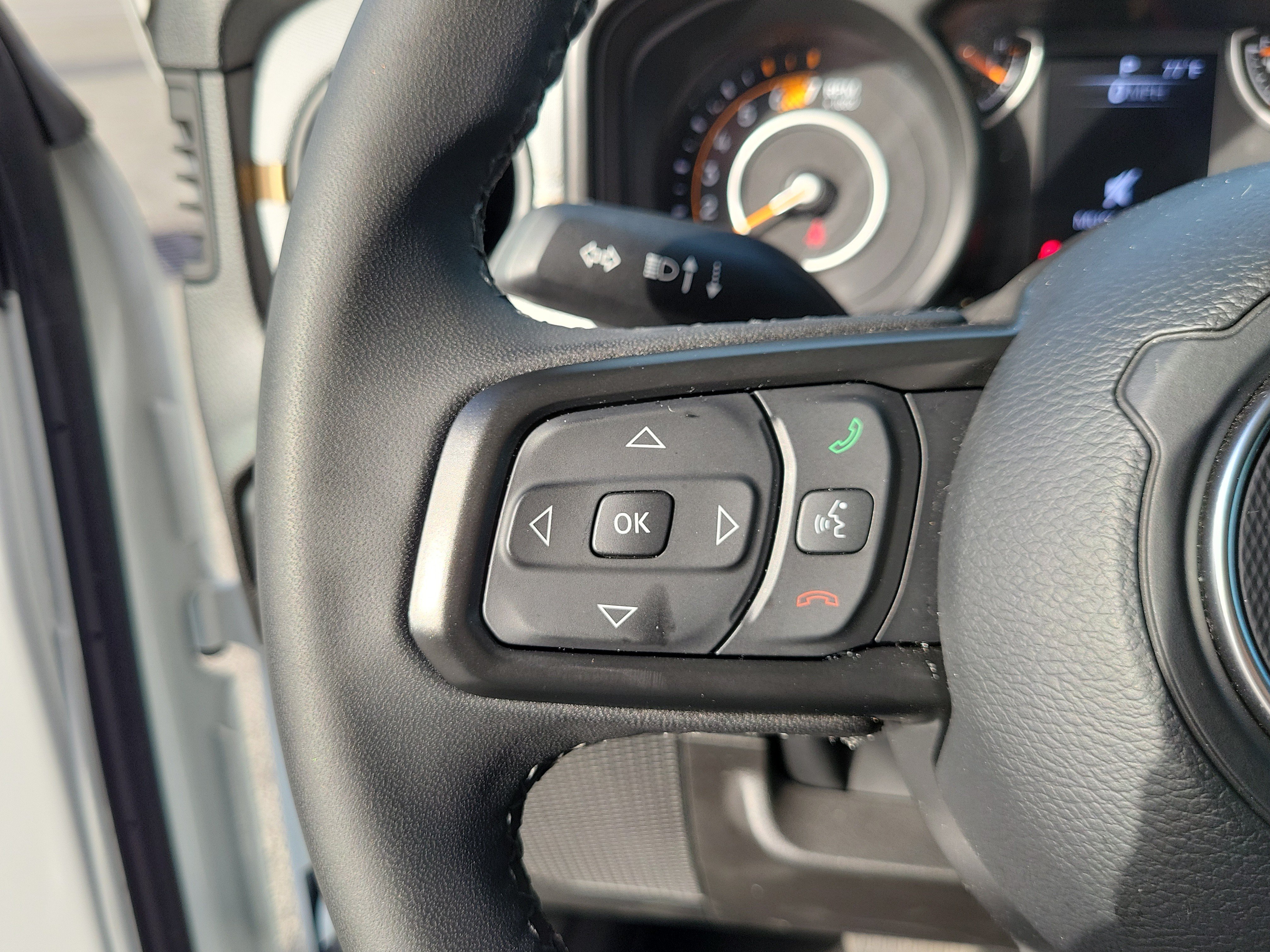 Used 2025 Jeep Wrangler Unlimited Sport AWD/4WD image 18