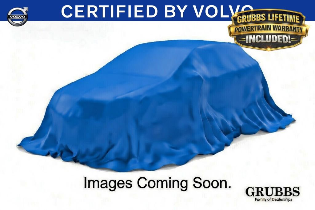 Used 2023 Volvo XC40 B4 Ultimate FWD image 1