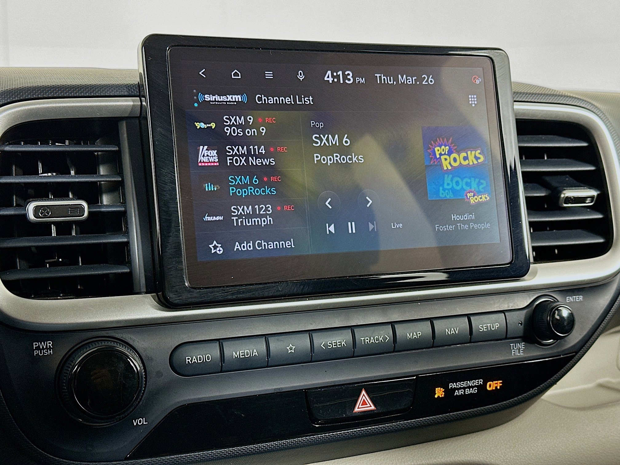 Used 2024 Hyundai Venue Limited image 21