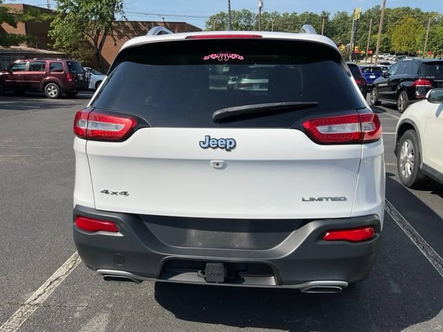 Used 2016 Jeep Cherokee Limited AWD/4WD image 4